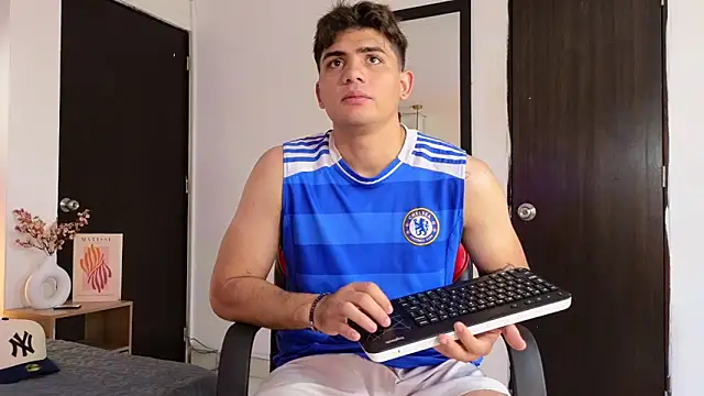 MrAdonis  online show from 03/28/26, 07:15