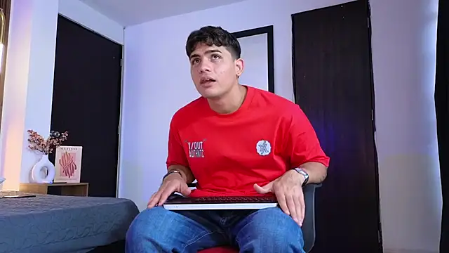 MrAdonis  online show from 03/30/26, 05:47