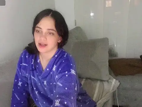 ashely jensen online show from 04/05/26, 03:24