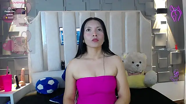 Chloe16  online show from 04/17/26, 08:44