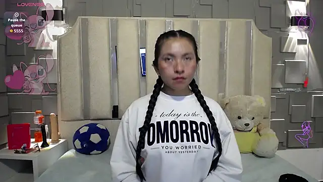 Chloe16  online show from 04/10/26, 07:43