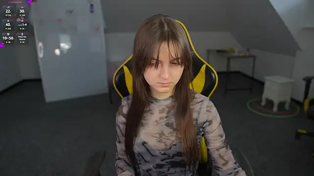 Snapshot of Sweet_cherry054 chatting on 04/08/26, 10:06 Sweet cherry054 online show from 04/08/26, 10:06