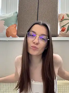 HotCherry18 online show from 03/18/26, 09:12