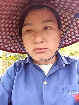 Yuhi3d online show from 04/14/26, 03:44