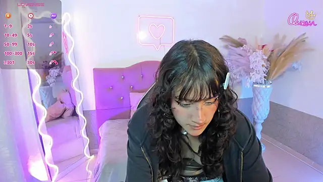 MILY TAY online show from 04/10/26, 11:50