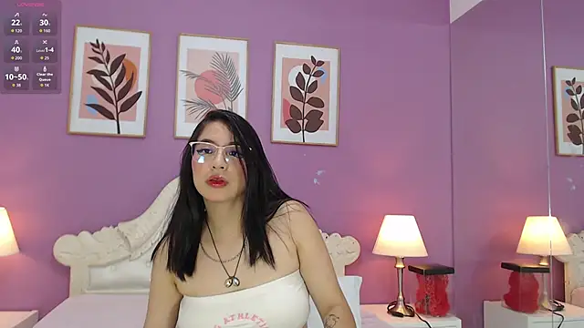 YayaQueen online show from 05/23/26, 12:04