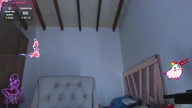 SkyeGabbyRose online show from 05/08/26, 09:40