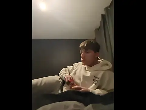 HornyKing2969 online show from 04/12/26, 09:51