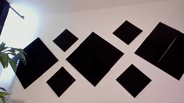 Emily Rousess online show from 05/15/26, 07:23