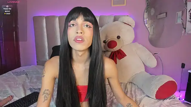 nikkita dragon  online show from 03/26/26, 08:18