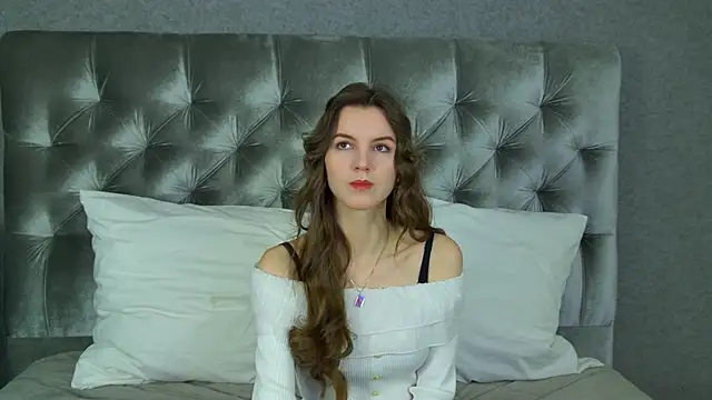 AmaliaLima online show from 04/11/26, 04:09