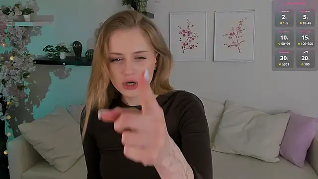 Snapshot of Mickey_Milk chatting on 04/01/26, 07:00 Mickey Milk online show from 04/01/26, 07:00