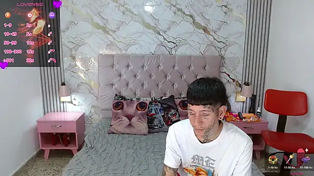 AshlieeGreenn online show from 04/08/26, 07:37