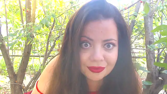 Snapshot of SexyNicolle4u chatting on 07/21/26, 04:19 SexyNicolle4u online show from 07/21/26, 04:19
