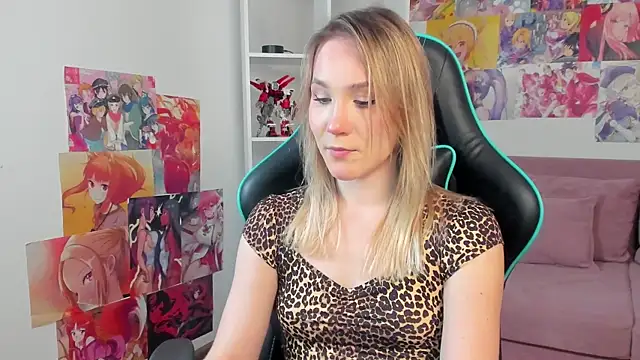 Snapshot of ElaraVoltage chatting on 03/18/26, 05:14 ElaraVoltage online show from 03/18/26, 05:14