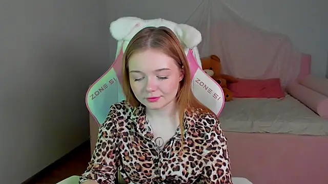 ElinaVale online show from 04/27/26, 04:16