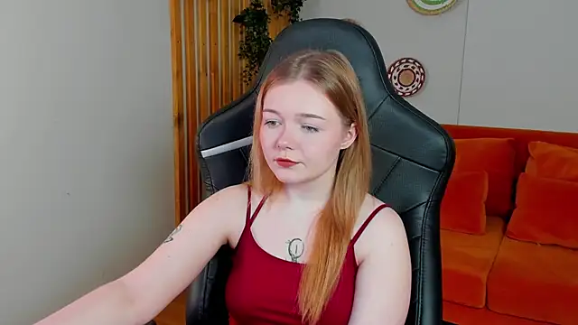 ElinaVale online show from 05/17/26, 04:07