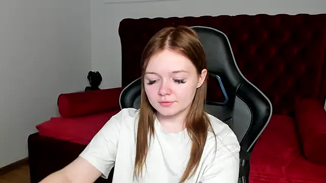 ElinaVale online show from 06/10/26, 05:03