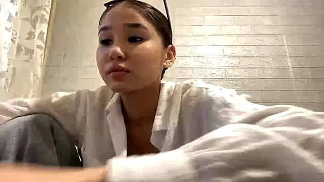 CatherineForbes online show from 04/29/26, 01:15