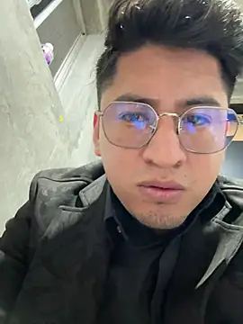 GoldenM95 online show from 03/15/26, 09:16