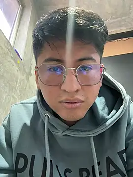 GoldenM95 online show from 03/18/26, 07:59