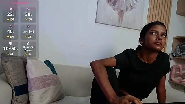 Snapshot of queen_adhara chatting on 08/04/26, 12:53 queen adhara online show from 08/04/26, 12:53