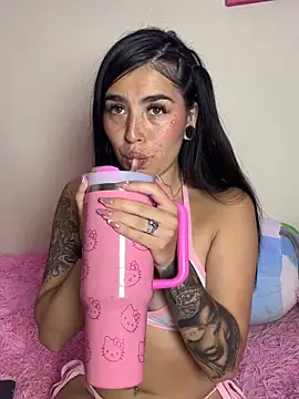 Charlothe1 online show from 04/13/26, 01:42