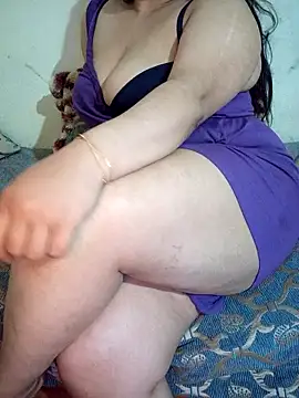 Snapshot of Capitana_sexyy chatting on 03/24/26, 03:50 Capitana sexyy online show from 03/24/26, 03:50