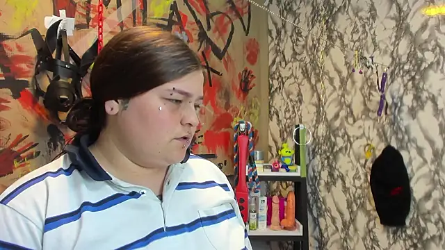 milaanddalia   online show from 03/13/26, 01:05