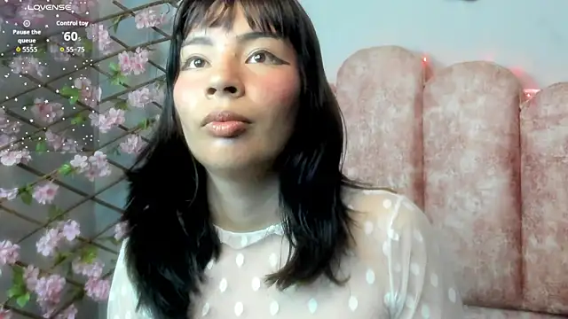 Ameliiiee online show from 04/22/26, 07:20