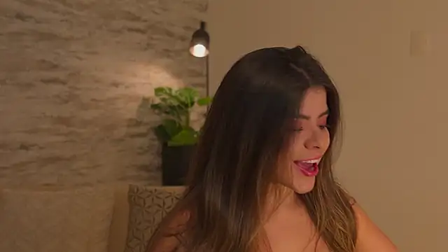 Julie Belle  online show from 04/19/26, 12:44