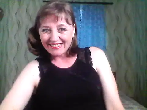 Alisaprice077 online show from 05/01/26, 04:01