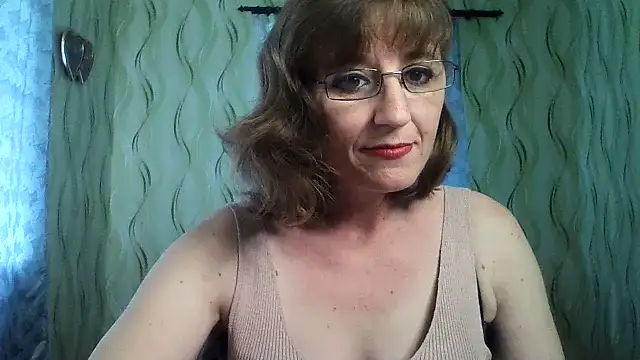 Snapshot of Alisaprice077 chatting on 06/10/26, 10:05 Alisaprice077 online show from 06/10/26, 10:05