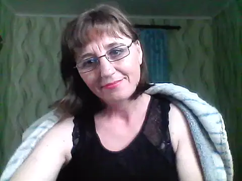 Alisaprice077 online show from 04/21/26, 08:15