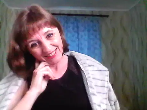 Alisaprice077 online show from 04/19/26, 07:31