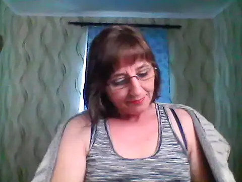 Alisaprice077 online show from 04/22/26, 09:05