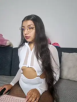 Aby Moreau online show from 05/08/26, 12:25