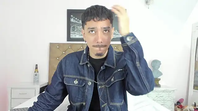 finn jackson online show from 04/22/26, 07:31