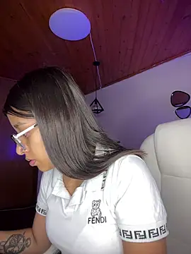 chanell pinkk online show from 04/27/26, 01:31