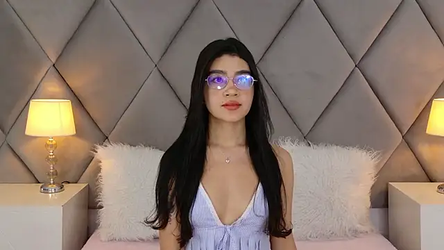 OliviaDiaz online show from 04/30/26, 08:16