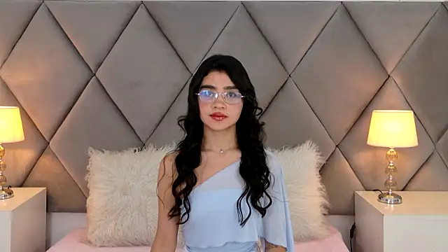 OliviaDiaz online show from 05/22/26, 08:18