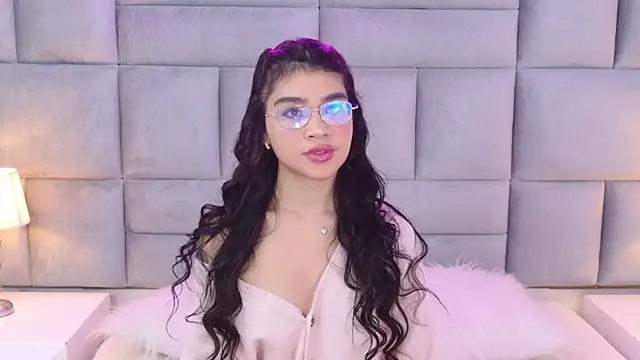 OliviaDiaz online show from 03/24/26, 08:31