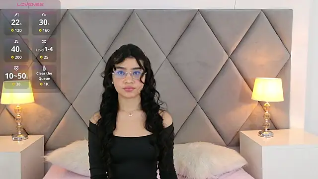 OliviaDiaz online show from 04/07/26, 08:10