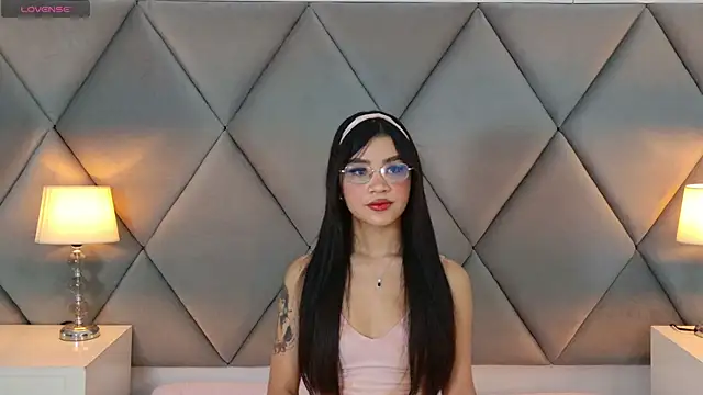 OliviaDiaz online show from 07/04/26, 08:02
