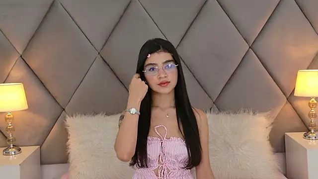 OliviaDiaz online show from 05/10/26, 08:11