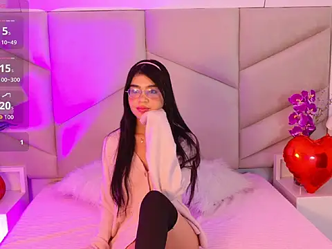 OliviaDiaz online show from 03/08/26, 01:58