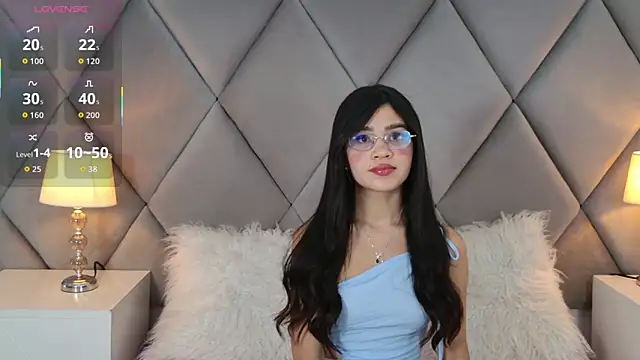 OliviaDiaz online show from 06/30/26, 08:09