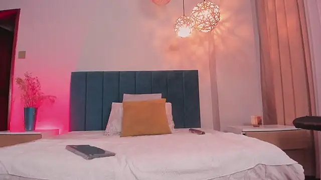 FreyaCameron online show from 03/19/26, 12:27