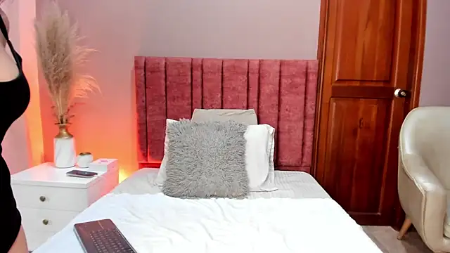 FreyaCameron online show from 03/26/26, 01:20