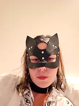 Snapshot of Stella_soumise chatting on 03/22/26, 02:04 Stella soumise online show from 03/22/26, 02:04